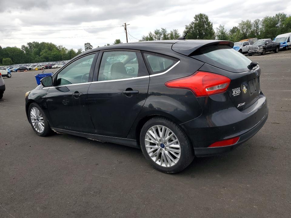 61446726 :رقم المزاد ، 1FADP3N22FL222111 vin ، 2015 Ford Focus مزاد بيع