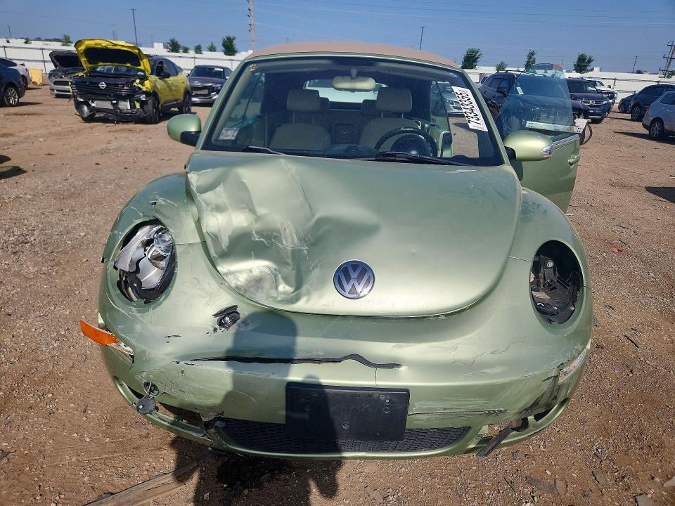 73343355 :رقم المزاد ، 3VWRF31Y78M411557 vin ، 2008 Volkswagen New Beetle مزاد بيع