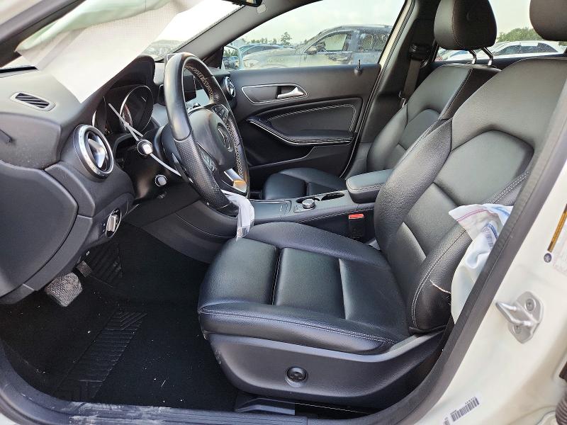 60493256 :رقم المزاد ، WDCTG4EB1GJ204511 vin ، 2016 Mercedes-benz Gla مزاد بيع