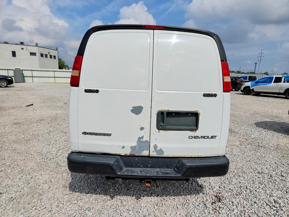 59783096 :رقم المزاد ، 1GCGG25U051164738 vin ، 2005 Chevrolet Express G2500 مزاد بيع