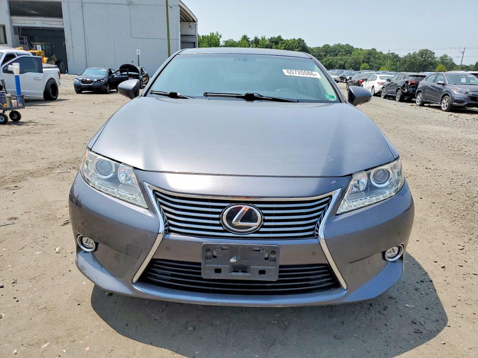 2014 Lexus Es მანქანა იყიდება აუქციონზე, vin: JTHBK1GGXE2132513, აუქციონის ნომერი: 60720086