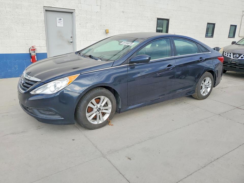 2014 Hyundai Sonata მანქანა იყიდება აუქციონზე, vin: 5NPEB4AC4EH921812, აუქციონის ნომერი: 59194676