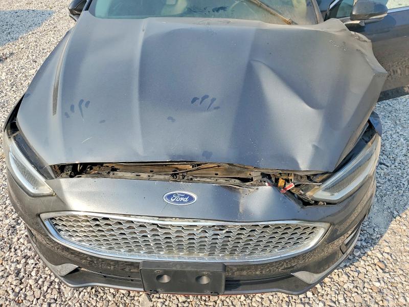 63130086 :رقم المزاد ، 3FA6P0D93LR192345 vin ، 2020 Ford Fusion مزاد بيع