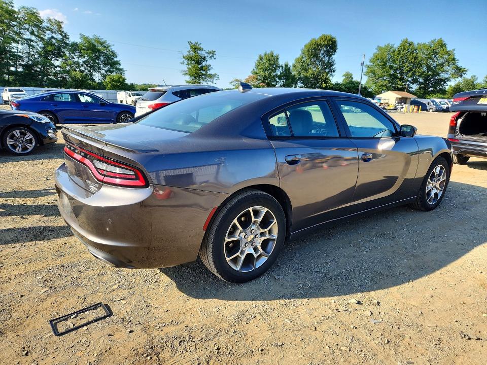 2015 Dodge Charger მანქანა იყიდება აუქციონზე, vin: 2C3CDXJG6FH898263, აუქციონის ნომერი: 62418046