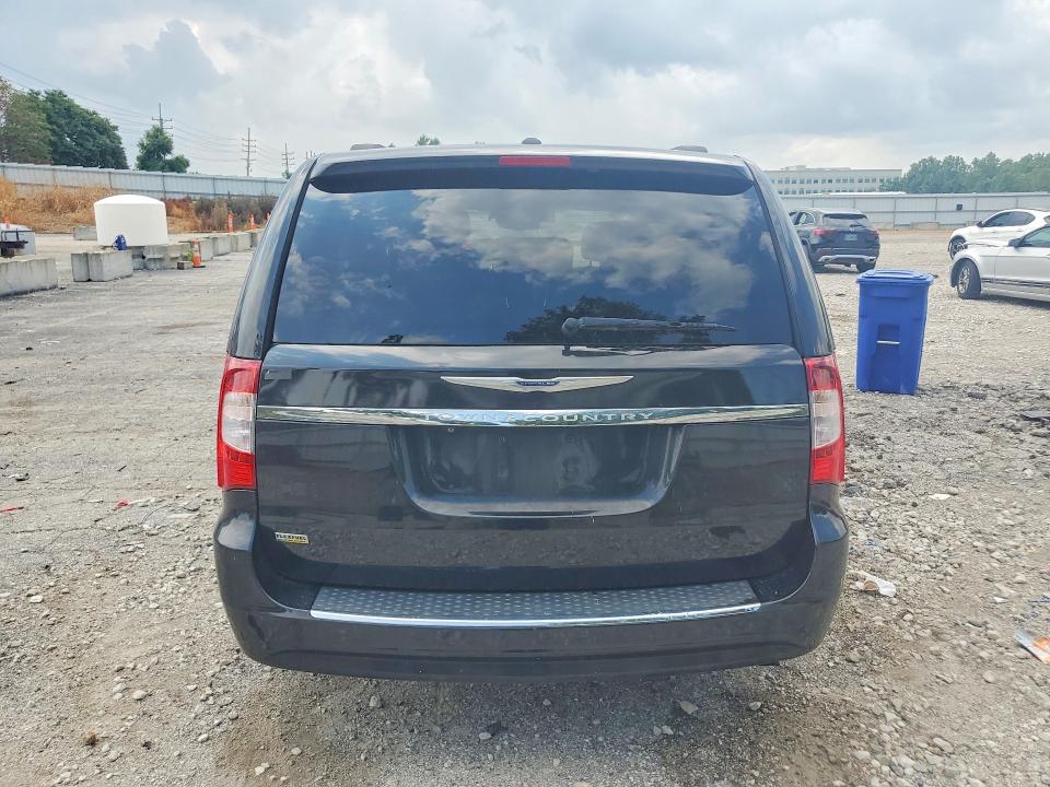 2015 Chrysler Town & Country მანქანა იყიდება აუქციონზე, vin: 2C4RC1BG0FR726308, აუქციონის ნომერი: 60182836