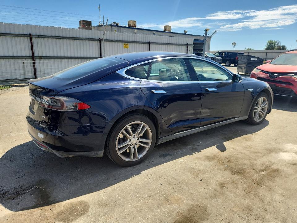 Продажа на аукционе авто 2013 Tesla Model S, vin: 5YJSA1DN9DFP07977, номер лота: 61159226