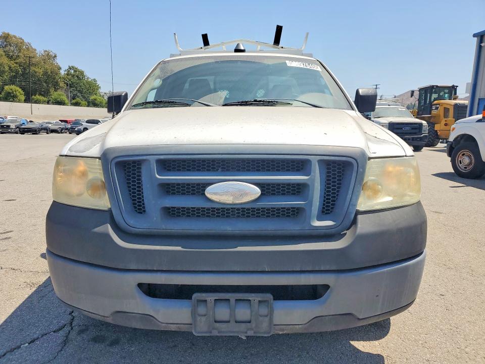 53897646 :رقم المزاد ، 1FTRF12248KB87575 vin ، 2008 Ford F150 مزاد بيع
