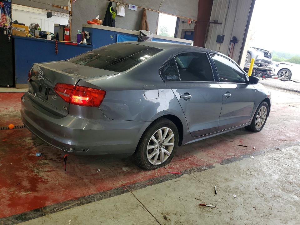 62034636 :رقم المزاد ، 3VWD17AJ1FM331350 vin ، 2015 Volkswagen Jetta مزاد بيع
