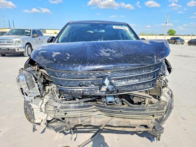 60824946 :رقم المزاد ، JA4J3TA89NZ048109 vin ، 2022 Mitsubishi Outlander مزاد بيع