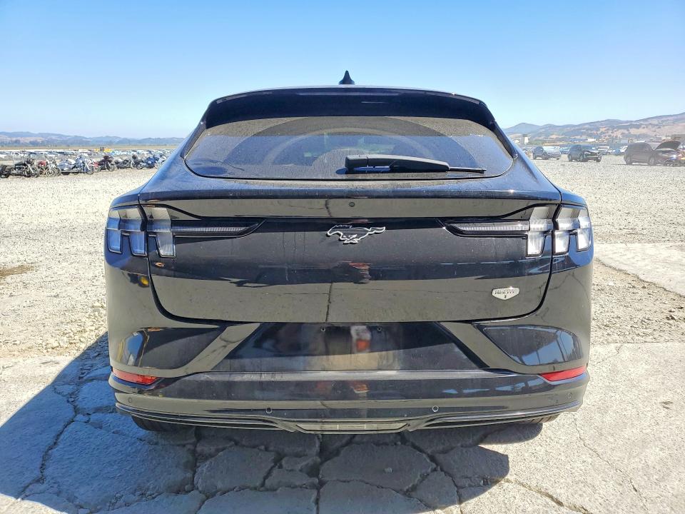 61011356 :رقم المزاد ، 3FMTK2SU3NMA40947 vin ، 2022 Ford Mustang Mach-e مزاد بيع