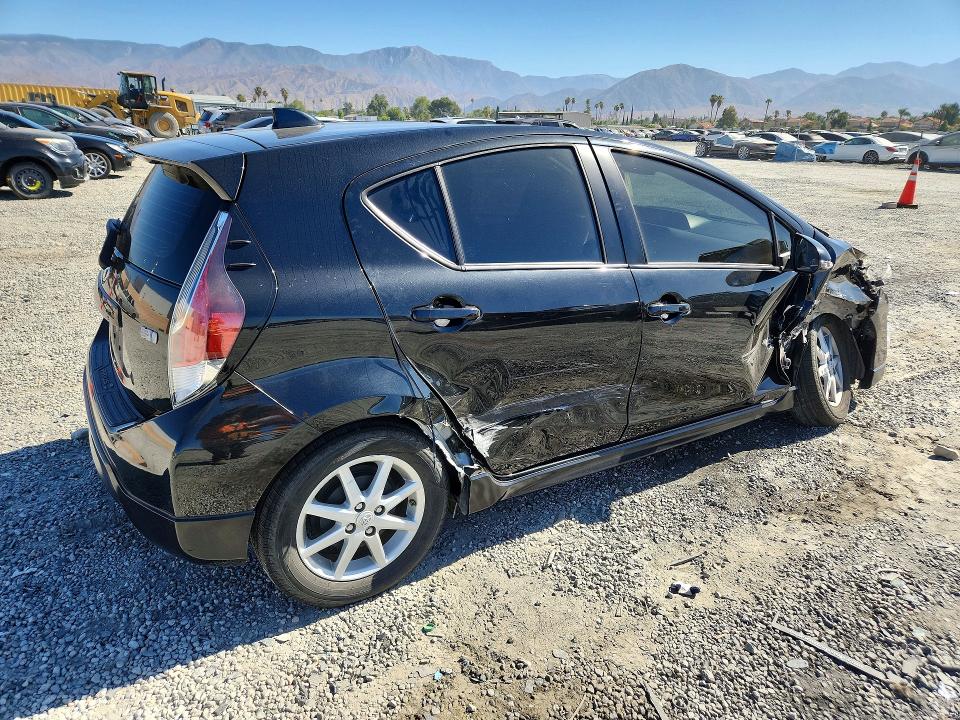 Auction sale of the 2017 Toyota Prius C, vin: JTDKDTB32H1598233, lot number: 63371036