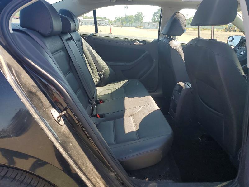 61312306 :رقم المزاد ، 3VWDP7AJ8CM371256 vin ، 2012 Volkswagen Jetta مزاد بيع