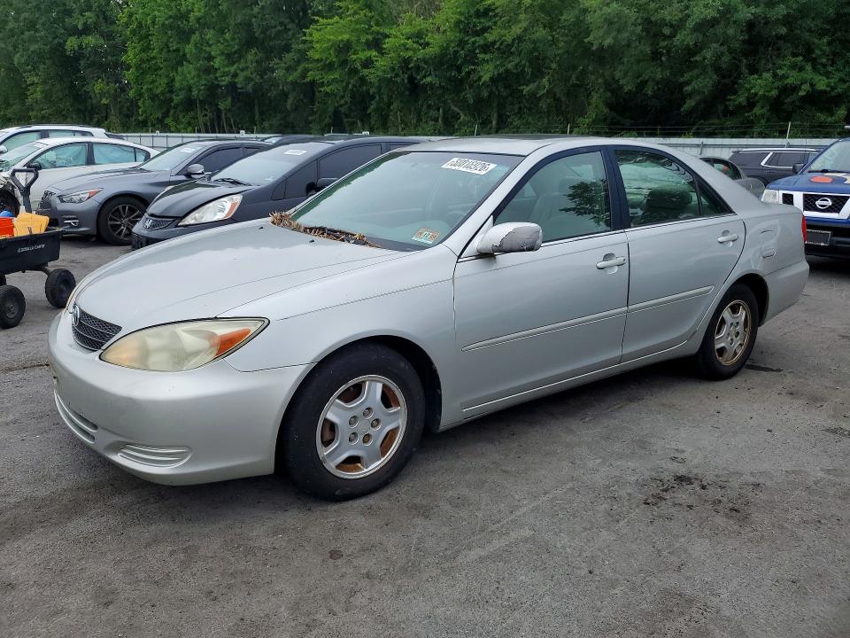60018926 :رقم المزاد ، 4T1BF32K03U548273 vin ، 2003 Toyota Camry مزاد بيع