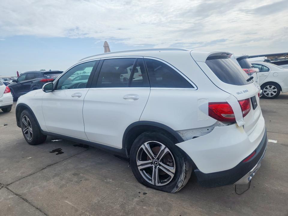 60997026 :رقم المزاد ، WDC0G4JB6HF132895 vin ، 2017 Mercedes-benz Glc مزاد بيع