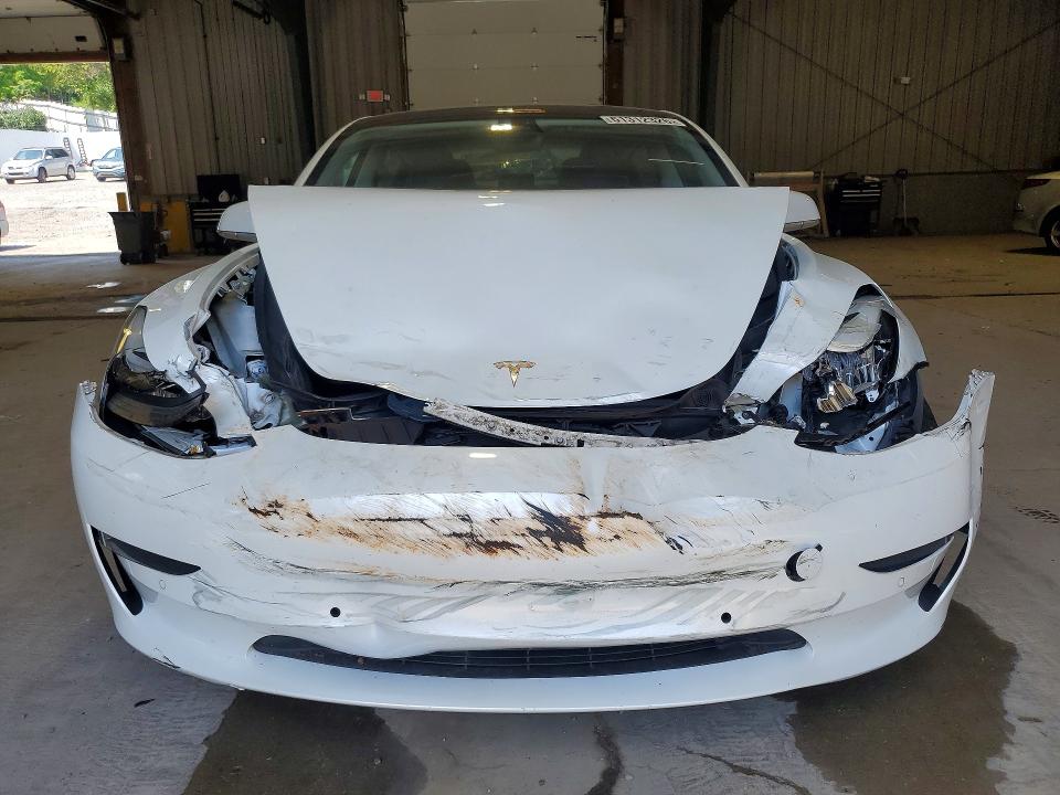 61312326 :رقم المزاد ، 5YJ3E1EAXLF590915 vin ، 2020 Tesla Model 3 مزاد بيع