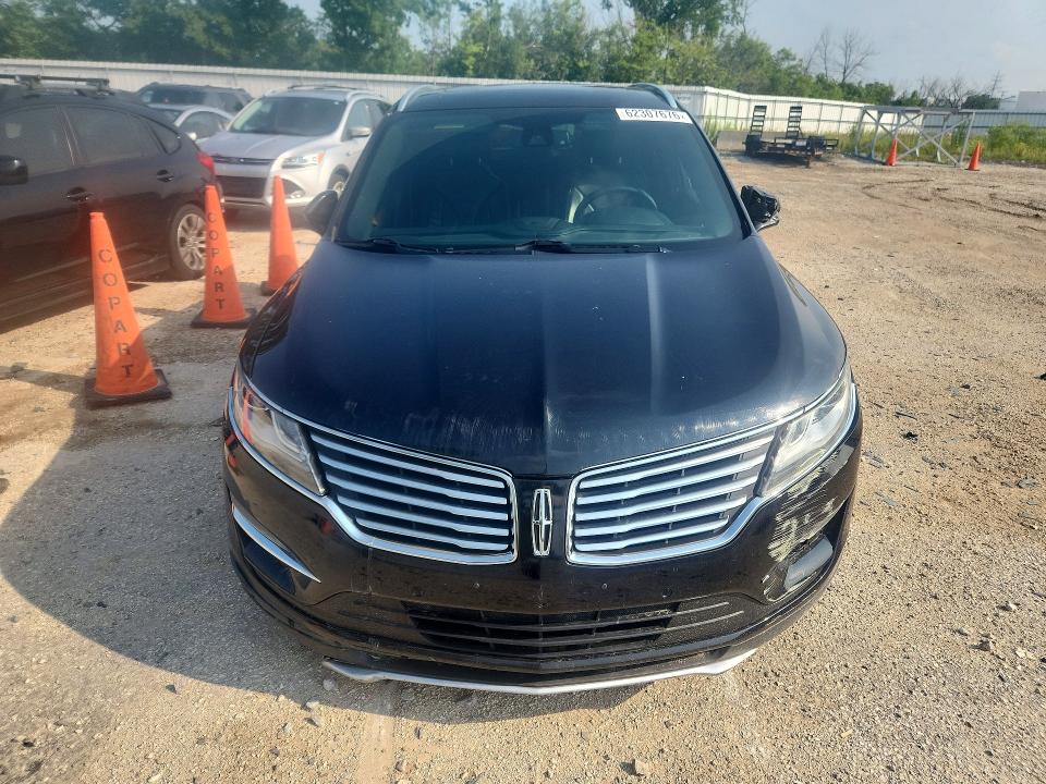 62307676 :رقم المزاد ، 5LMTJ2AHXFUJ30386 vin ، 2015 Lincoln Mkc مزاد بيع