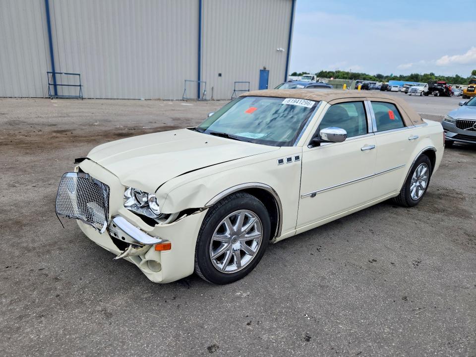 2008 Chrysler 300c მანქანა იყიდება აუქციონზე, vin: 2C3LA63HX8H124710, აუქციონის ნომერი: 61941296