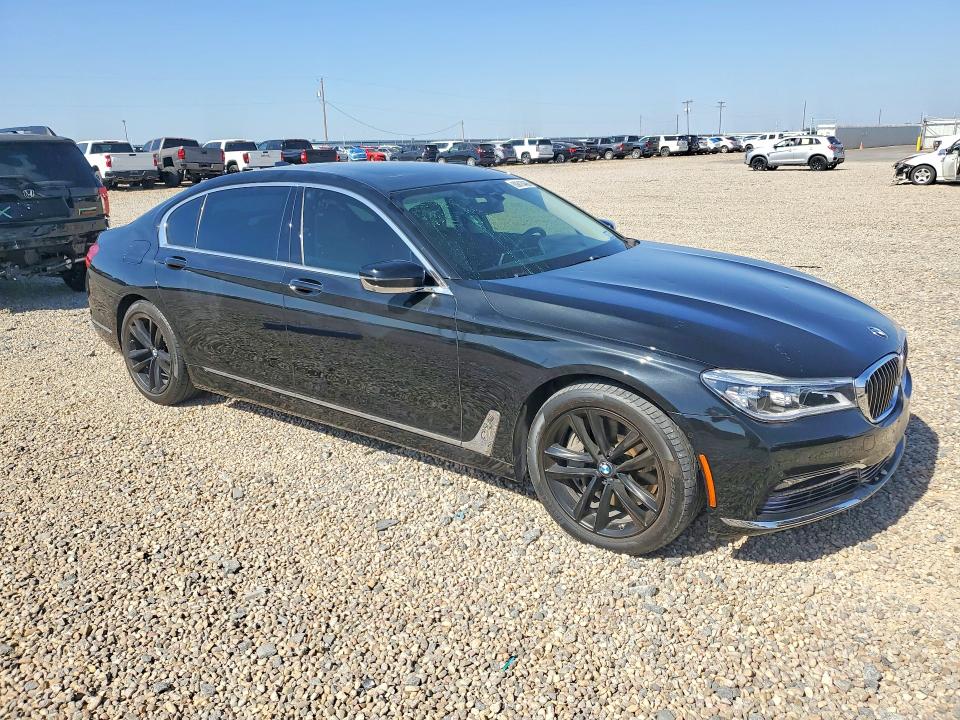 60813466 :رقم المزاد ، WBA7F2C55GG415698 vin ، 2016 Bmw 750 مزاد بيع