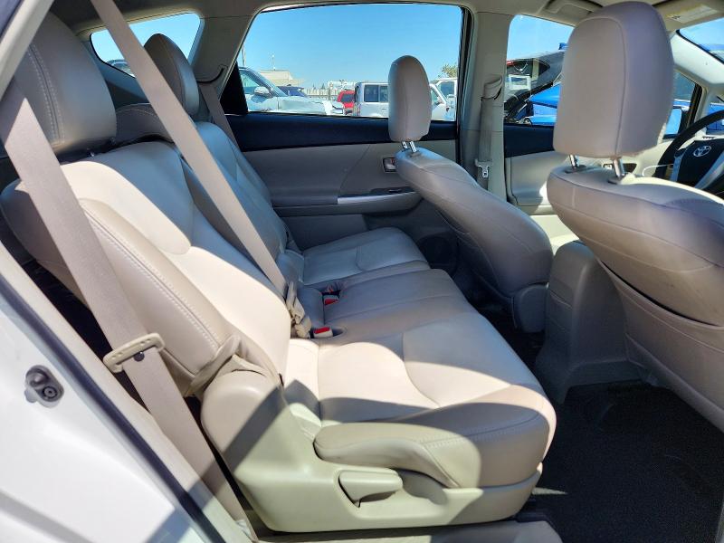 60211196 :رقم المزاد ، JTDZN3EU1E3305390 vin ، 2014 Toyota Prius V مزاد بيع