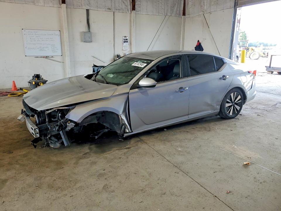 Продажа на аукционе авто 2022 Nissan Altima, vin: 1N4BL4DV6NN400304, номер лота: 60182946
