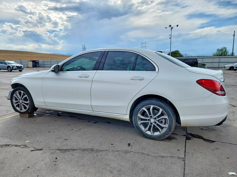 61636336 :رقم المزاد ، 55SWF4KB0GU114508 vin ، 2016 Mercedes-benz C مزاد بيع