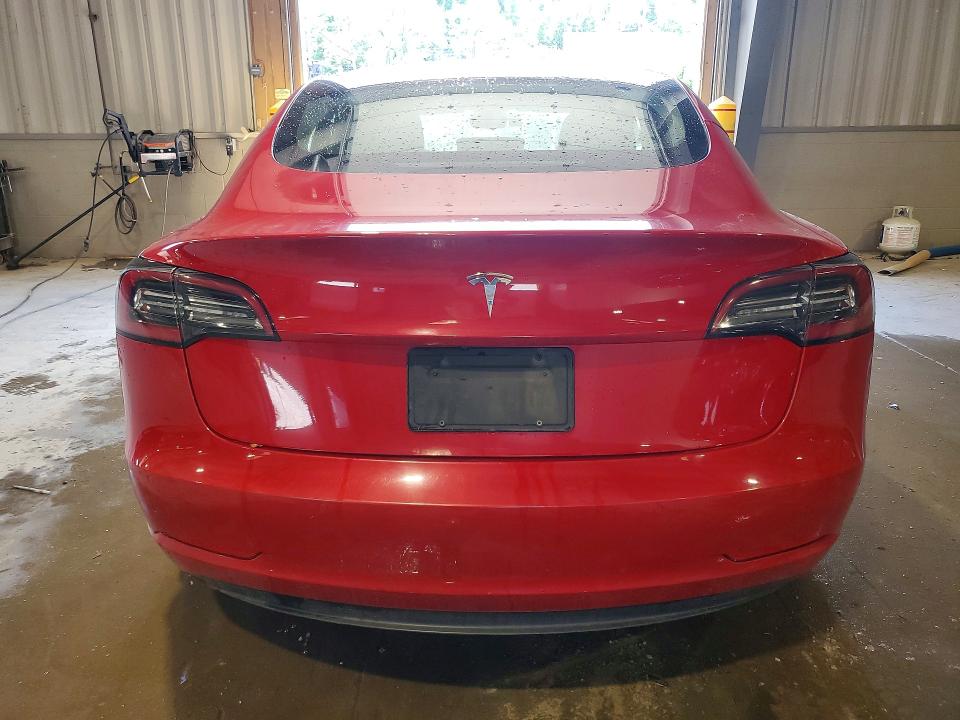 60666956 :رقم المزاد ، 5YJ3E1EA3NF371300 vin ، 2022 Tesla Model 3 مزاد بيع