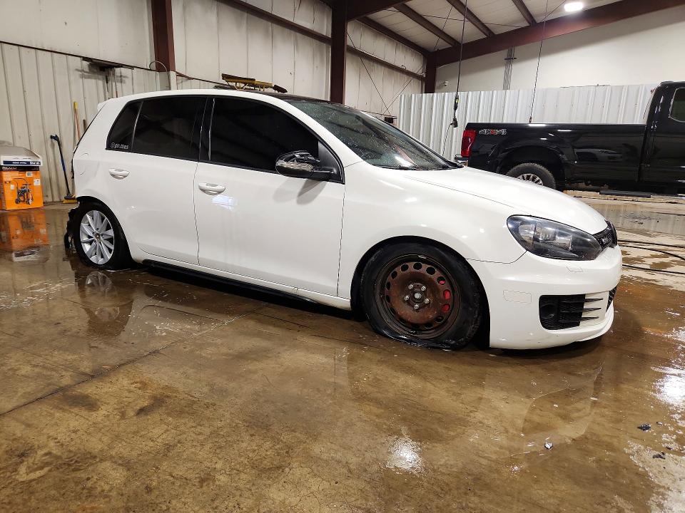 61585166 :رقم المزاد ، WVWGD7AJ7EW010631 vin ، 2014 Volkswagen Gti مزاد بيع
