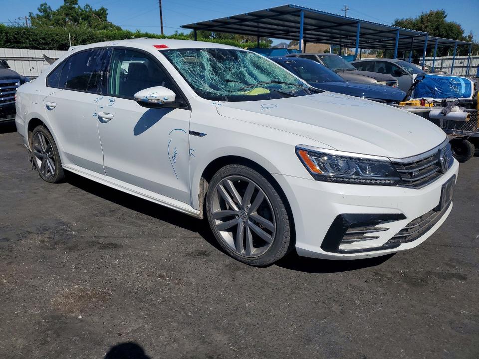 2018 Volkswagen Passat მანქანა იყიდება აუქციონზე, vin: 1VWAA7A36JC036971, აუქციონის ნომერი: 60258066