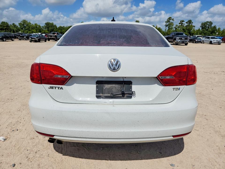 2014 Volkswagen Jetta მანქანა იყიდება აუქციონზე, vin: 3VWLL7AJ5EM416888, აუქციონის ნომერი: 62951456