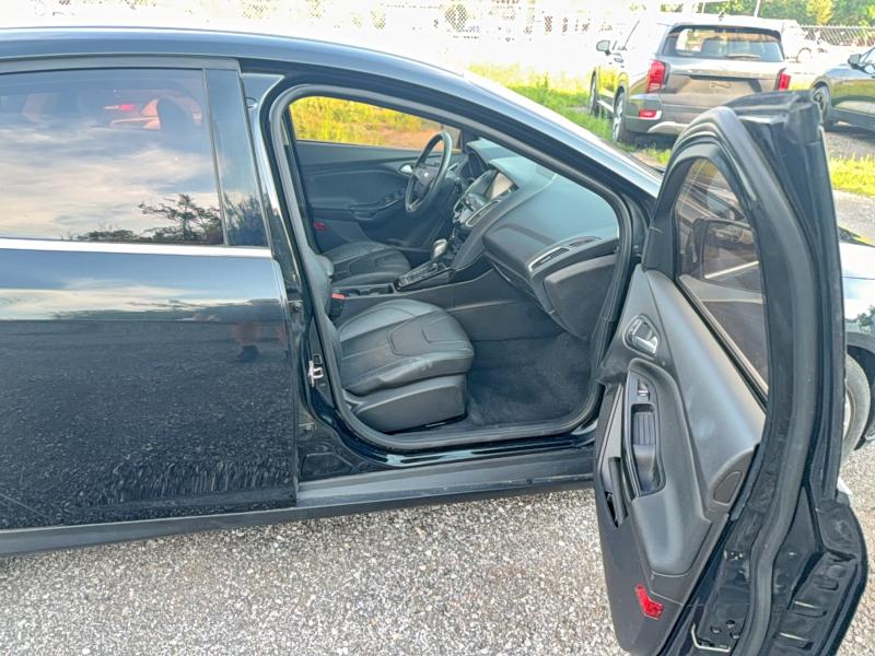 2015 Ford Focus მანქანა იყიდება აუქციონზე, vin: 1FADP3J24FL245377, აუქციონის ნომერი: 61447526