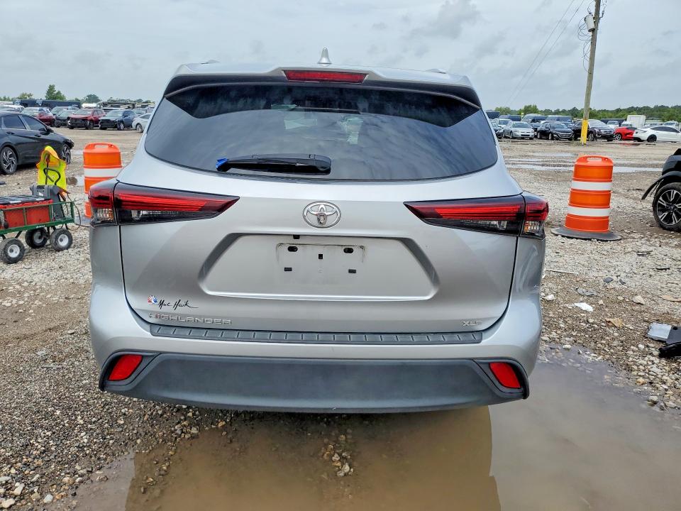 61019086 :رقم المزاد ، 5TDKDRAH6RS541828 vin ، 2024 Toyota Highlander مزاد بيع