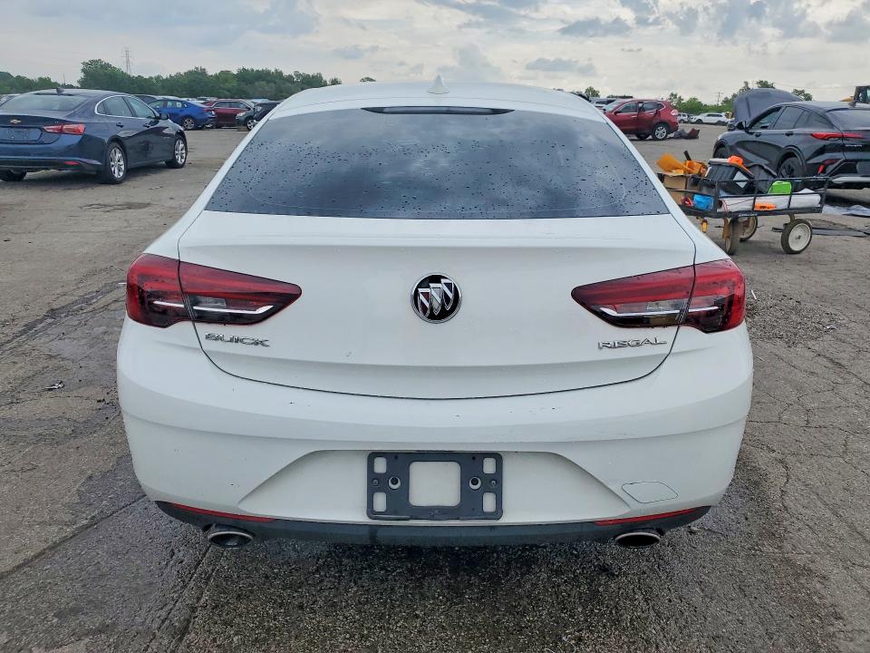 60491586 :رقم المزاد ، W04GM6SX2J1127550 vin ، 2018 Buick Regal مزاد بيع