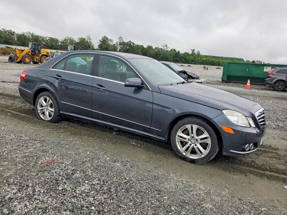 2010 Mercedes-benz E მანქანა იყიდება აუქციონზე, vin: WDDHF5GB0AA190549, აუქციონის ნომერი: 60364706