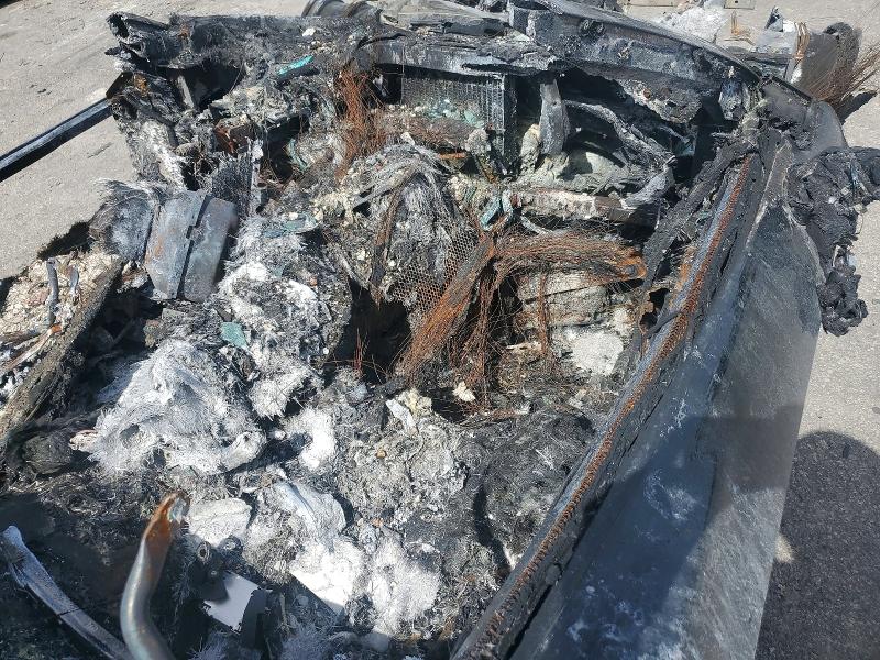 60873276 :رقم المزاد ، 1G1YY36UX65112705 vin ، 2006 Chevrolet Corvette مزاد بيع