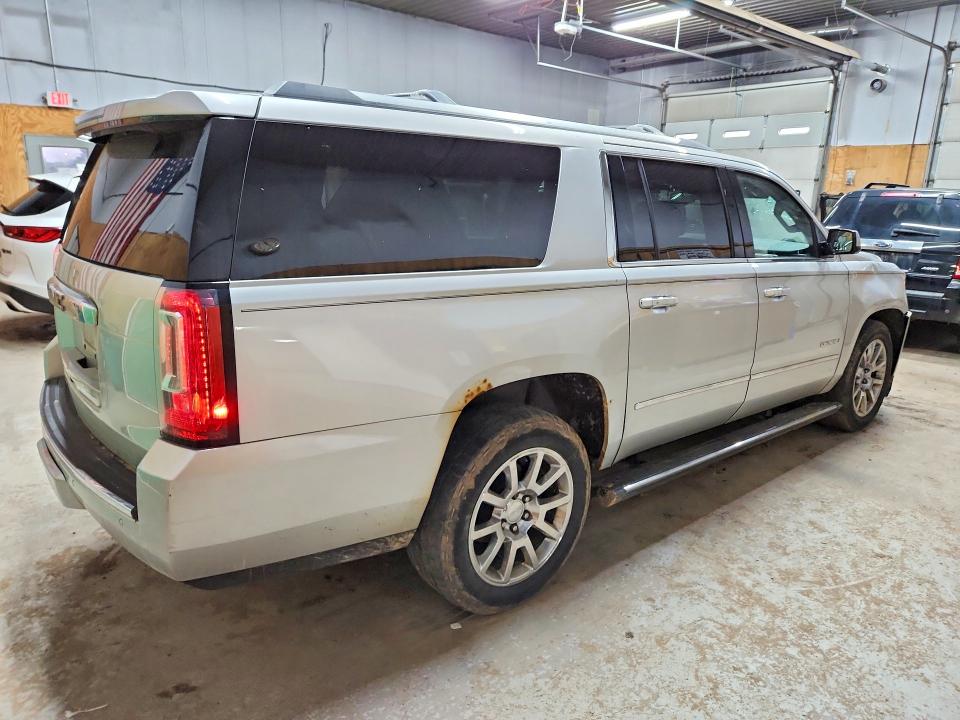 61554096 :رقم المزاد ، 1GKS2HKJ2HR163543 vin ، 2017 Gmc Yukon Xl مزاد بيع