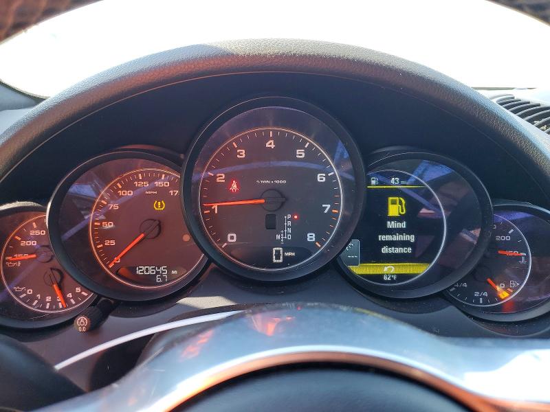 60891266 :رقم المزاد ، WP1AA2A25GLA04887 vin ، 2016 Porsche Cayenne مزاد بيع