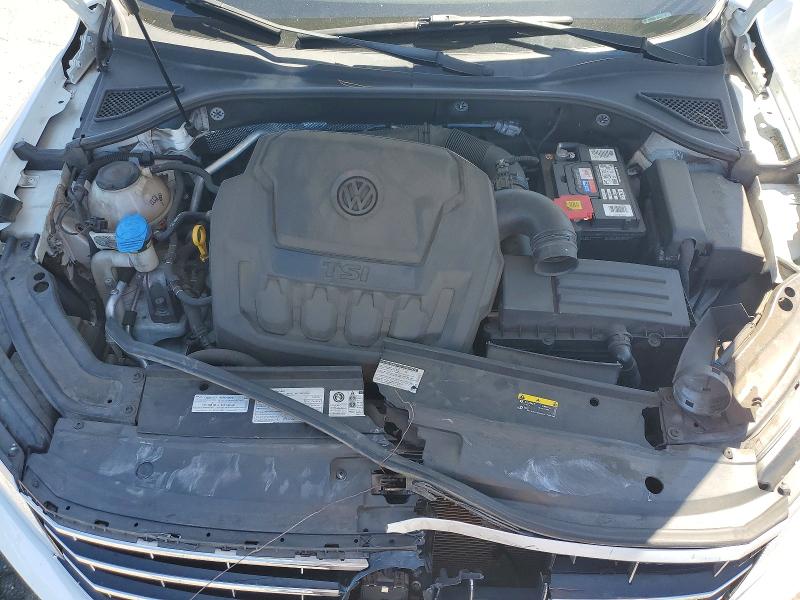 62338956 :رقم المزاد ، 1VWBA7A35JC028509 vin ، 2018 Volkswagen Passat مزاد بيع