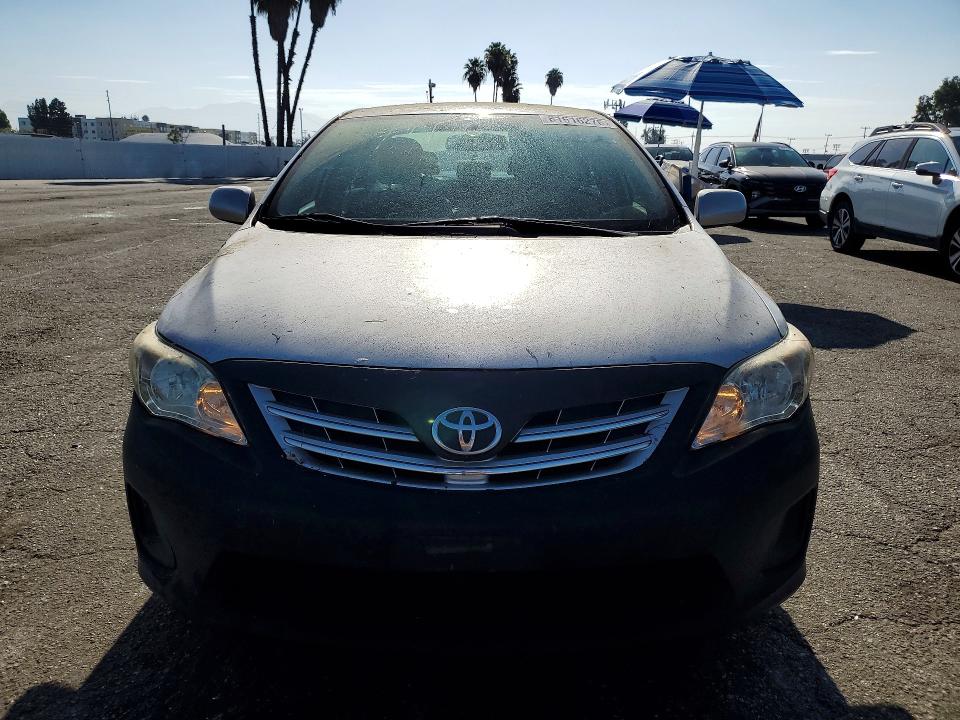 61616276 :رقم المزاد ، 5YFBU4EE9DP150547 vin ، 2013 Toyota Corolla مزاد بيع
