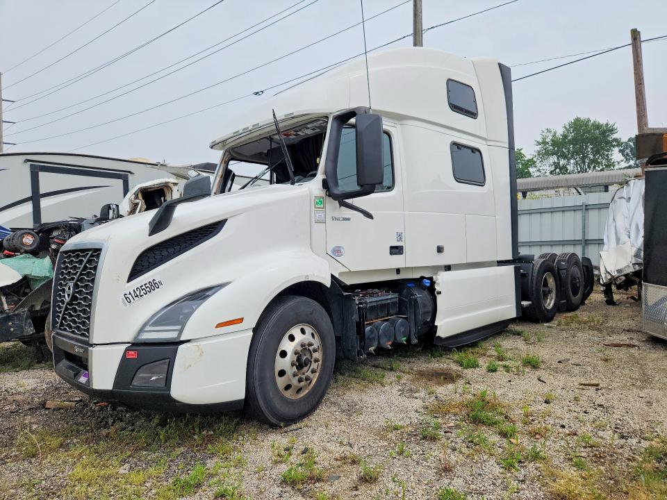 Продаж на аукціоні авто 2024 Volvo Vn, vin: 4V4NC9EH2RN340237, номер лоту: 61425586
