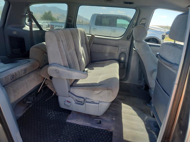 60465626 :رقم المزاد ، 4T3ZF19C7YU319623 vin ، 2000 Toyota Sienna مزاد بيع