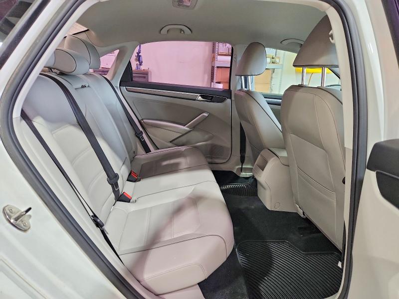 Продажа на аукционе авто 2018 Volkswagen Passat, vin: 1VWAA7A39JC008016, номер лота: 59597336