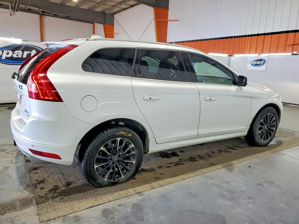 2015 Volvo Xc60 მანქანა იყიდება აუქციონზე, vin: YV4902RS1F2629087, აუქციონის ნომერი: 60447926