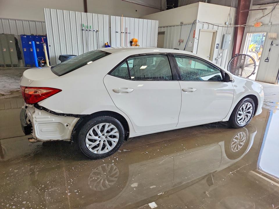 2018 Toyota Corolla მანქანა იყიდება აუქციონზე, vin: 5YFBURHE1JP813145, აუქციონის ნომერი: 62425966