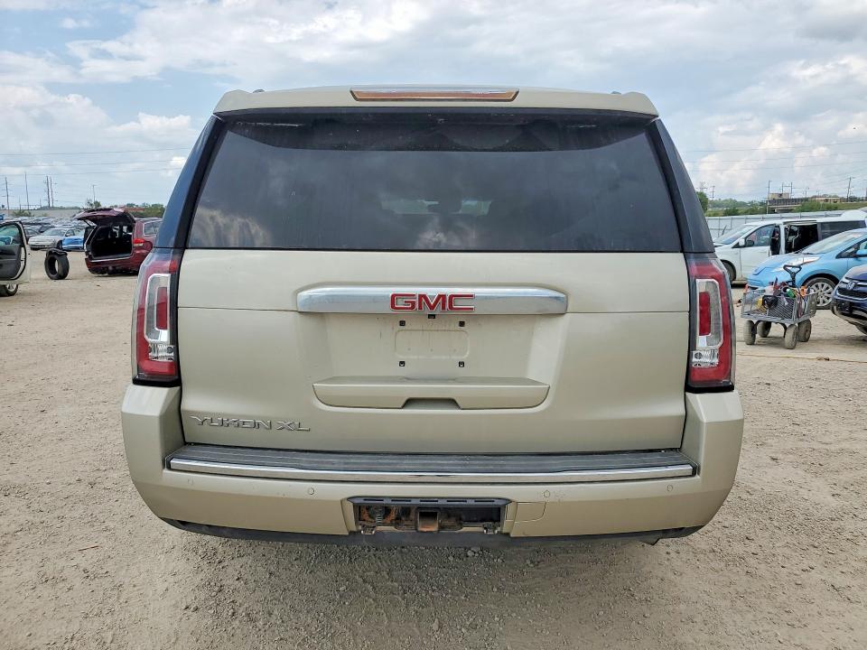 Продажа на аукционе авто 2016 Gmc Yukon Xl, vin: 1GKS2HKJ4GR403657, номер лота: 61166596