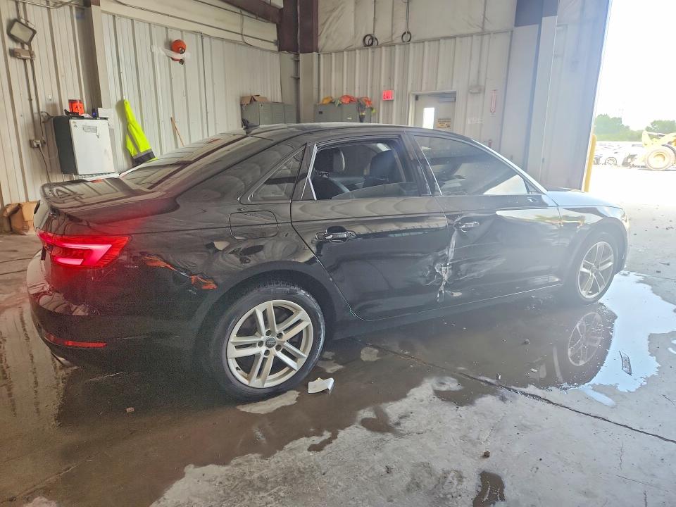 61531096 :رقم المزاد ، WAUANAF46HN052220 vin ، 2017 Audi A4 مزاد بيع