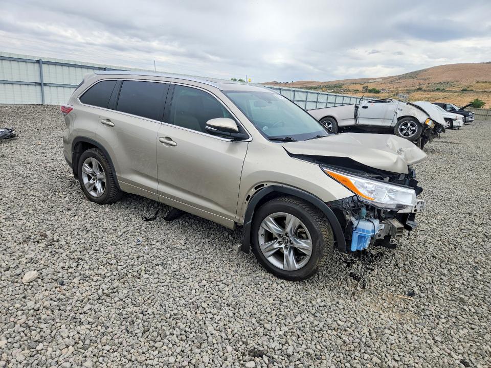 60618796 :رقم المزاد ، 5TDDKRFH8GS339321 vin ، 2016 Toyota Highlander مزاد بيع