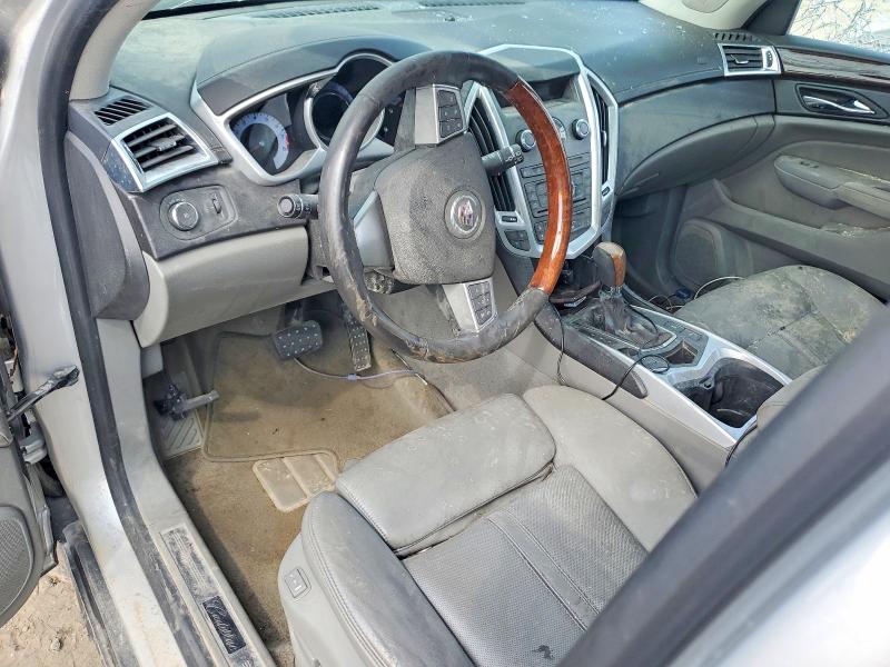 61508726 :رقم المزاد ، 3GYFNEEY9AS588198 vin ، 2010 Cadillac Srx مزاد بيع