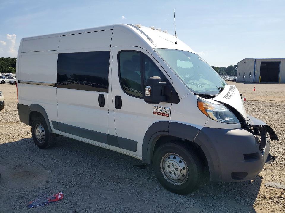 60054376 :رقم المزاد ، 3C6TRVBG3JE135788 vin ، 2018 Ram Promaster 1500 مزاد بيع