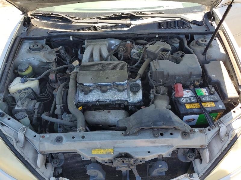61058516 :رقم المزاد ، 4T1BF32K82U541151 vin ، 2002 Toyota Camry مزاد بيع