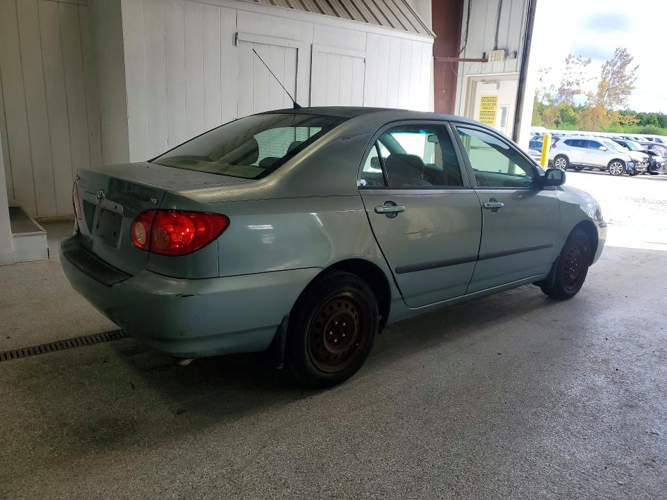 62005426 :رقم المزاد ، 1NXBR32E35Z566786 vin ، 2005 Toyota Corolla مزاد بيع